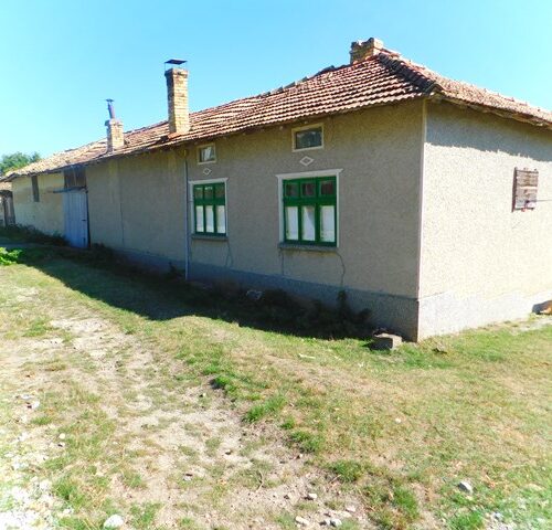 Къща в село, с. Голямо Соколово, Търговище област, 80кв.м.